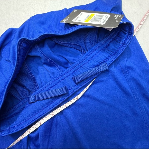 NWT Under Armour Boys’ Vibrant Blue Sports Shorts with Pockets - Picture 6 of 9